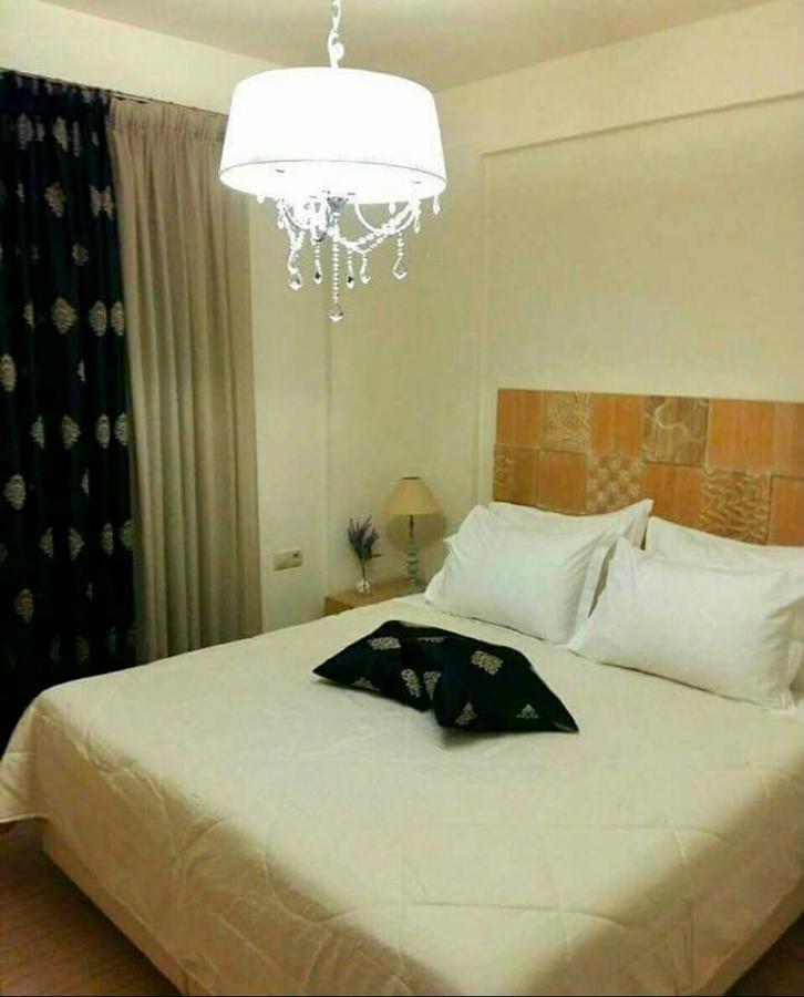 קמילרי Golden Sky Villa מראה חיצוני תמונה