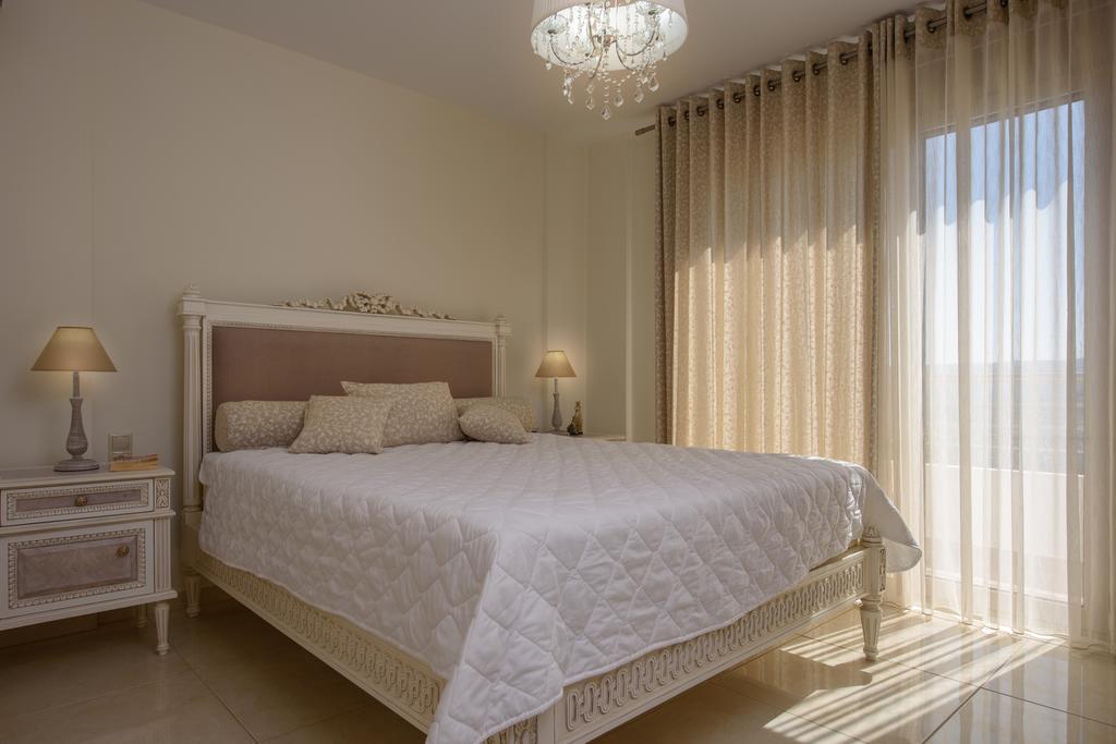 קמילרי Golden Sky Villa מראה חיצוני תמונה